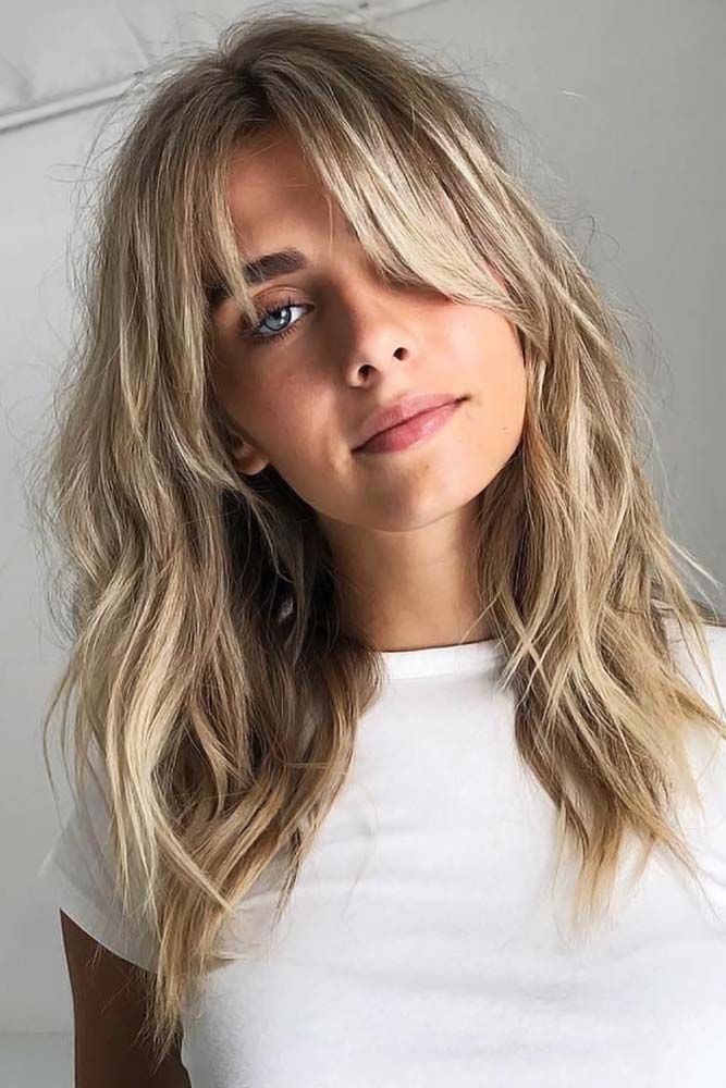 Featured image of post D grad Cheveux Long Blond cheveux d tach s les plus belles coiffures de mari e cheveux longs donnez leur de l clat